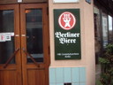 Friedrichshain: Schild: Berliner Biere vom VEB ...
