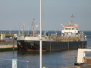 Lastschiff am Helgolandkai