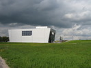 Jade-Weser-Port Infobox mit Solarzellen