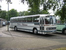 Oldtimer-Ausstellung: Mercedes-Bus "Oldie Reisen"
